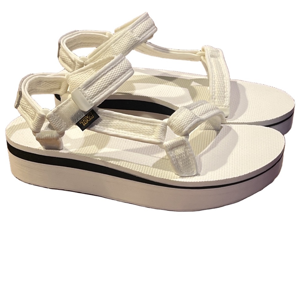 Teva Women's Flatform Universal Sandal - NWOT - Picture 2 of 6